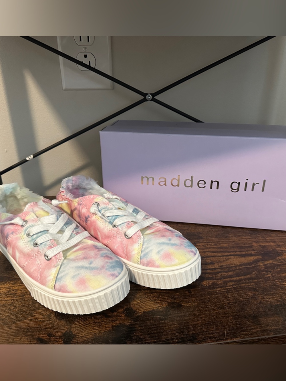 Madden Girl Kids Pastel Tie-Dye Faux-Fur Lined Sneakers